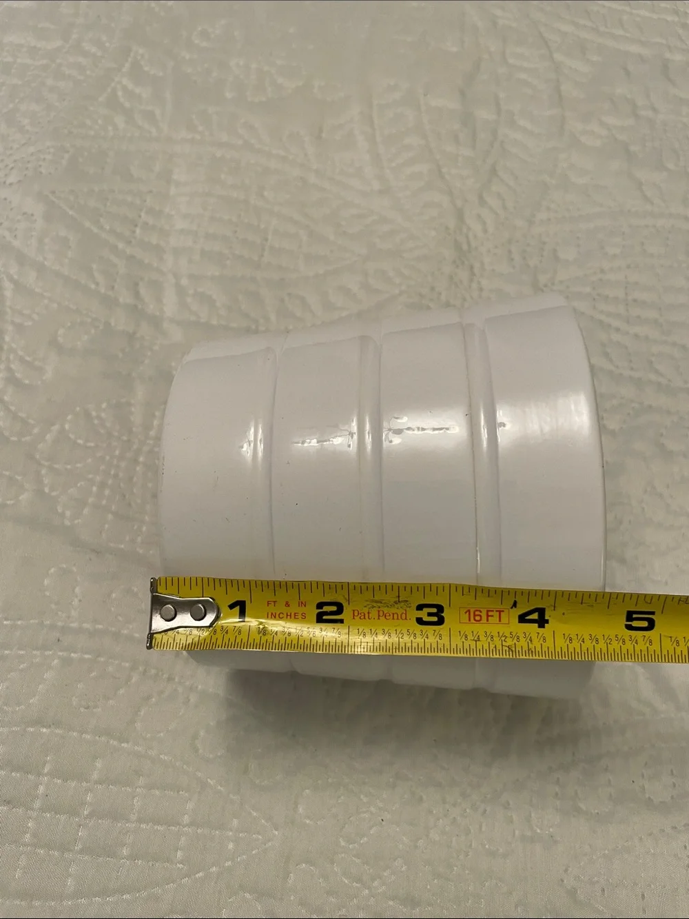 IKEA White KARDEMUMMA Ceramic Plant Pot